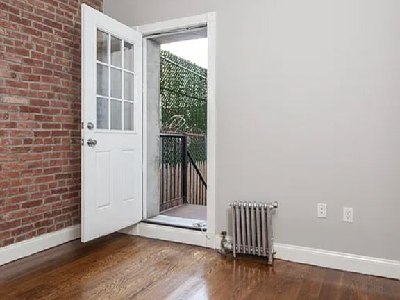 4th image of 338 E 100th St APT 1B