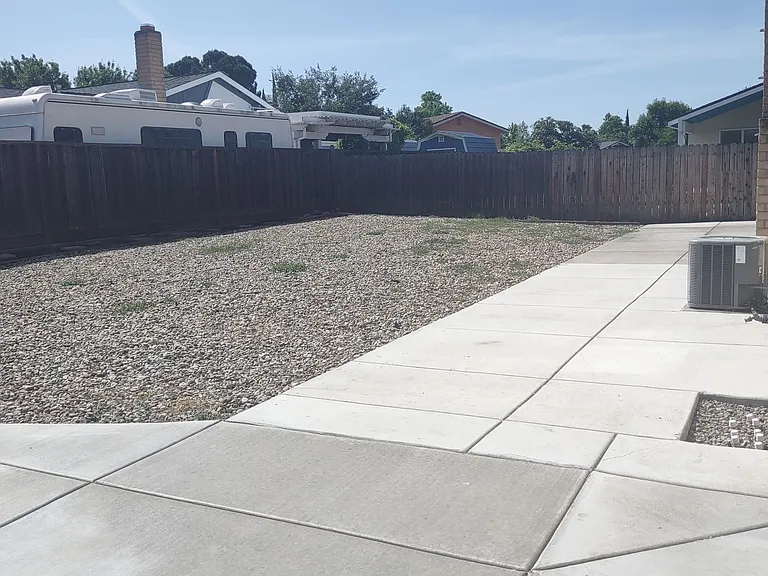 4111 Ozro Ct — Photo 29