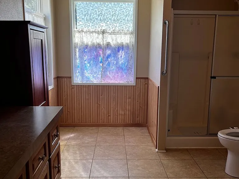 1449 Anderson Ave — Photo 17