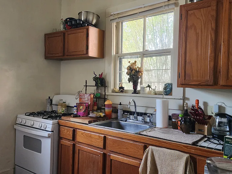 216 NW 3rd Ave #B — Photo 10