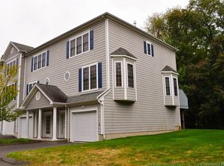 12 Partridge Ln, Farmington, CT 06032