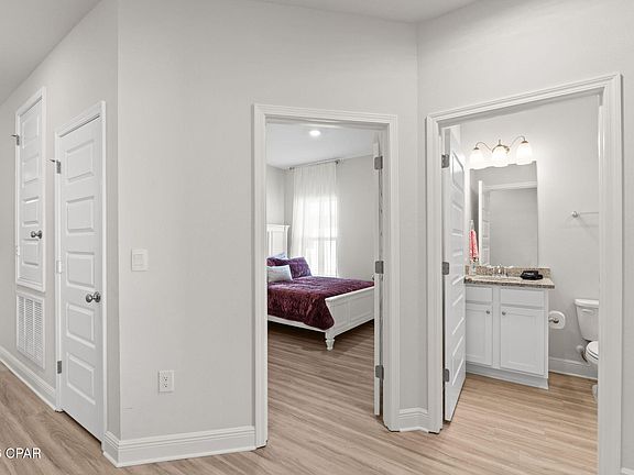 3rd image of 889 Backwater Rd