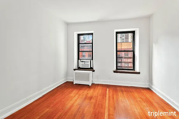 Rented by Triplemint | media 8