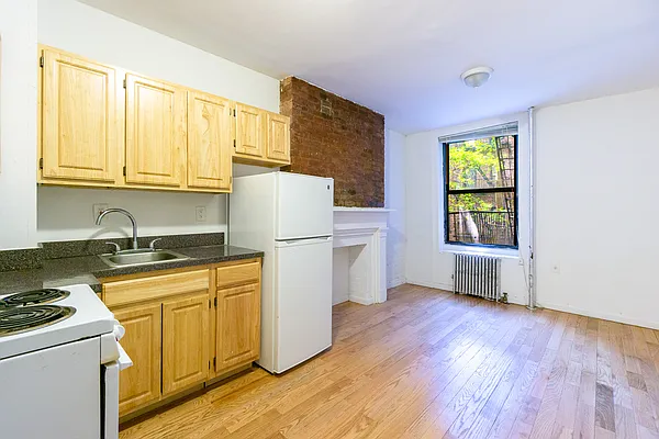 Rented by City Connections Realty | media 21