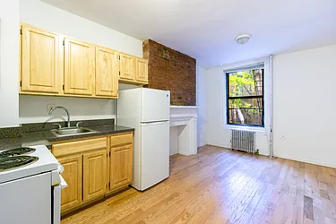Rented by City Connections Realty