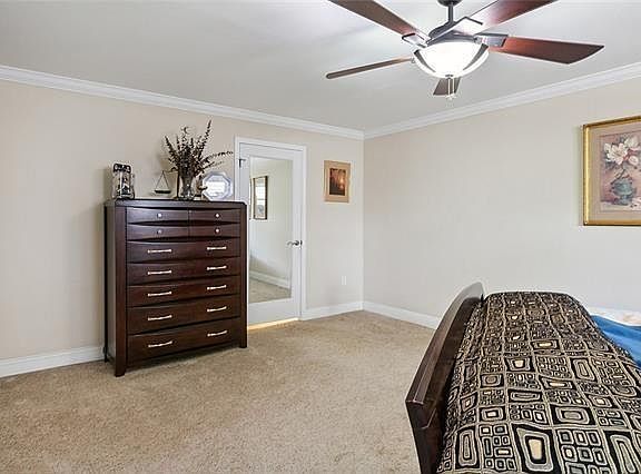 4th image of 3924 Peoples St