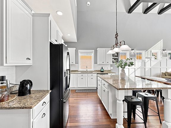 5th image of 1005 Ocean Pines Ct.
