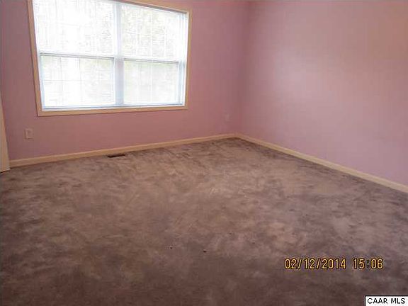 5th image of 115 Shannon Glen Dr