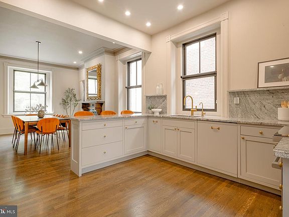 3rd image of 148 W Highland Ave