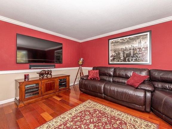 3rd image of 5098 Barron Park Dr