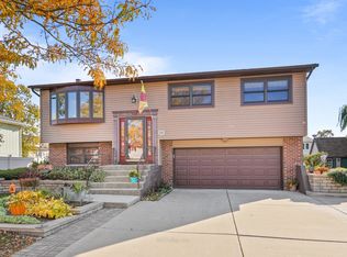 7805 166th St, Tinley Park, IL