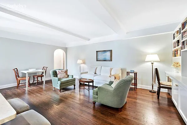 Sold by Sotheby's International Realty | media 11