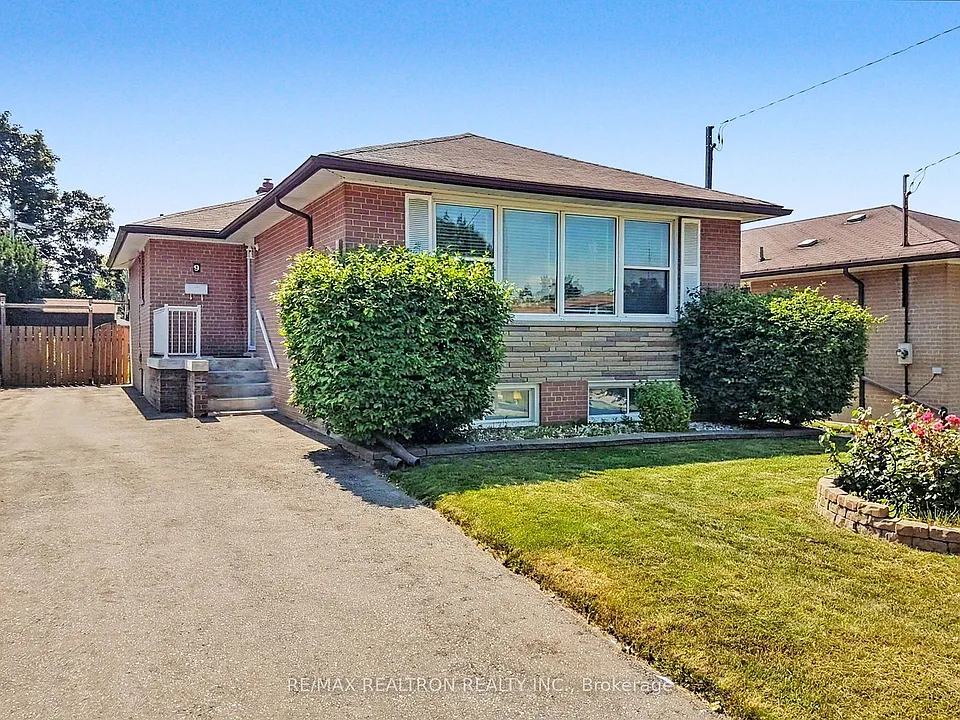 9 Stanwell Dr
