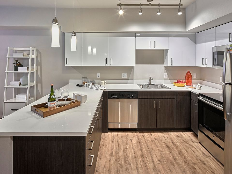 The Maverick Kitchen - Quartz Countertops