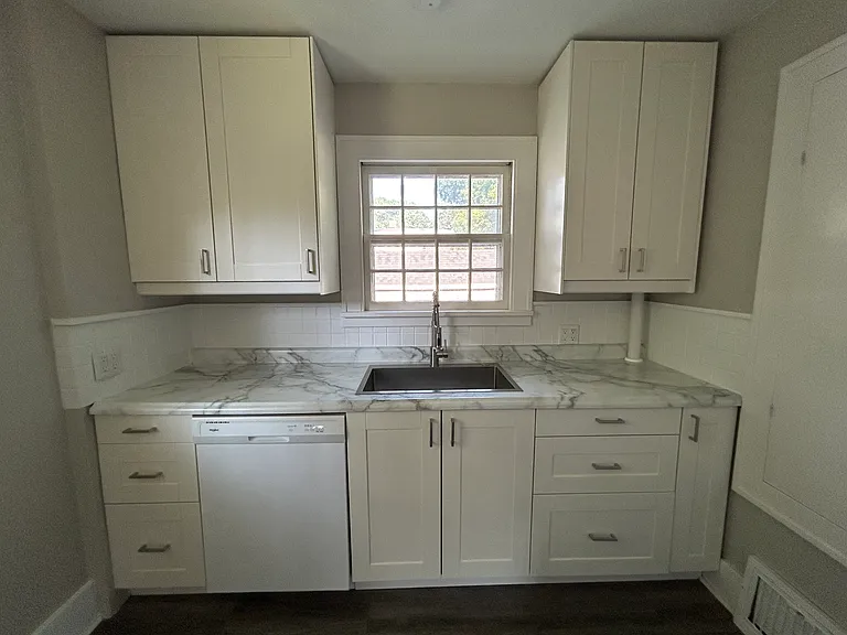 2217 Donald St — Photo 20