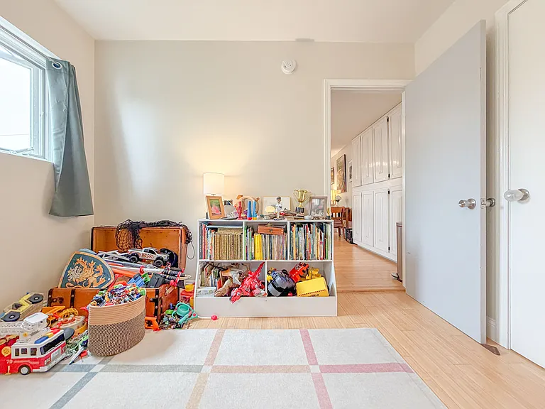 9 Tate St #1 — Photo 27