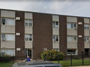4454 S Archer Ave #2D, Chicago, IL 60632
