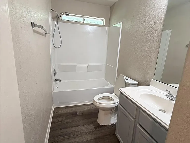 18919 Ayston Dr — Photo 18