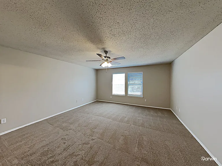 1210 Hampton Dr — Photo 16
