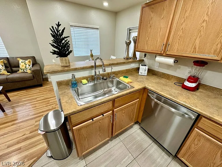 9580 W Reno Ave #169 — Photo 7
