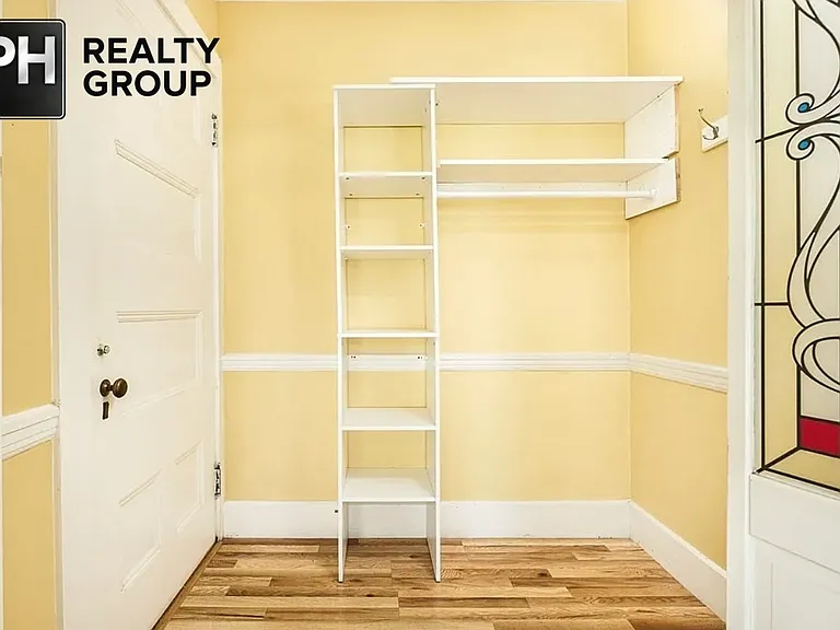 161 Walnut St #1 — Photo 11