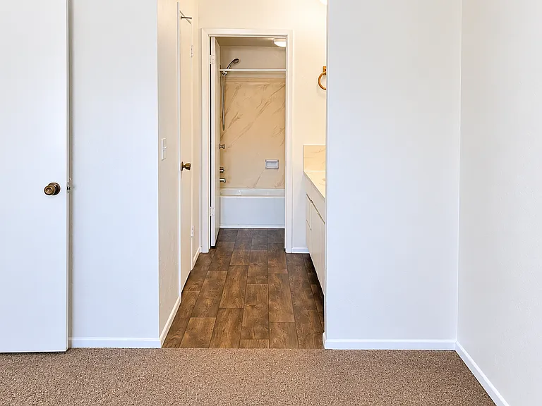 Cedar Cliff Apartments — Photo 5