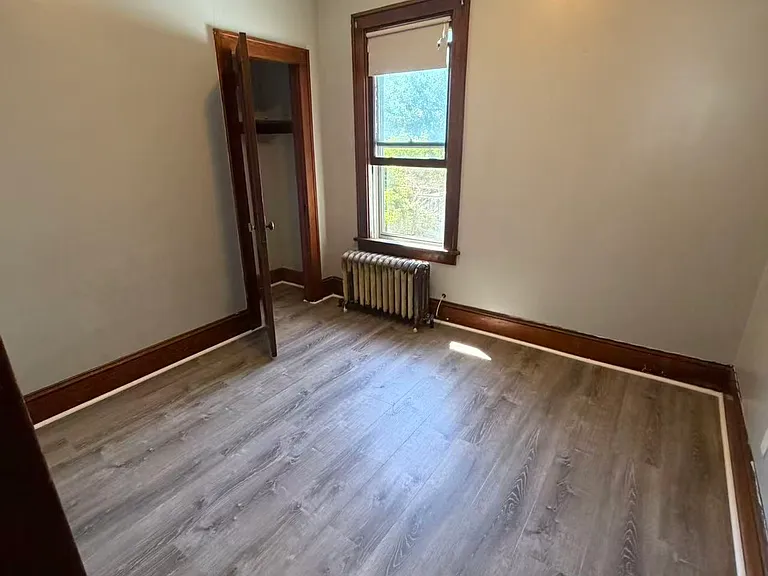 335 Manning Blvd #2 — Photo 5