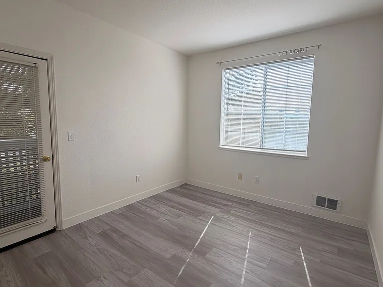 250 Santa Fe Ter #316 — Photo 10