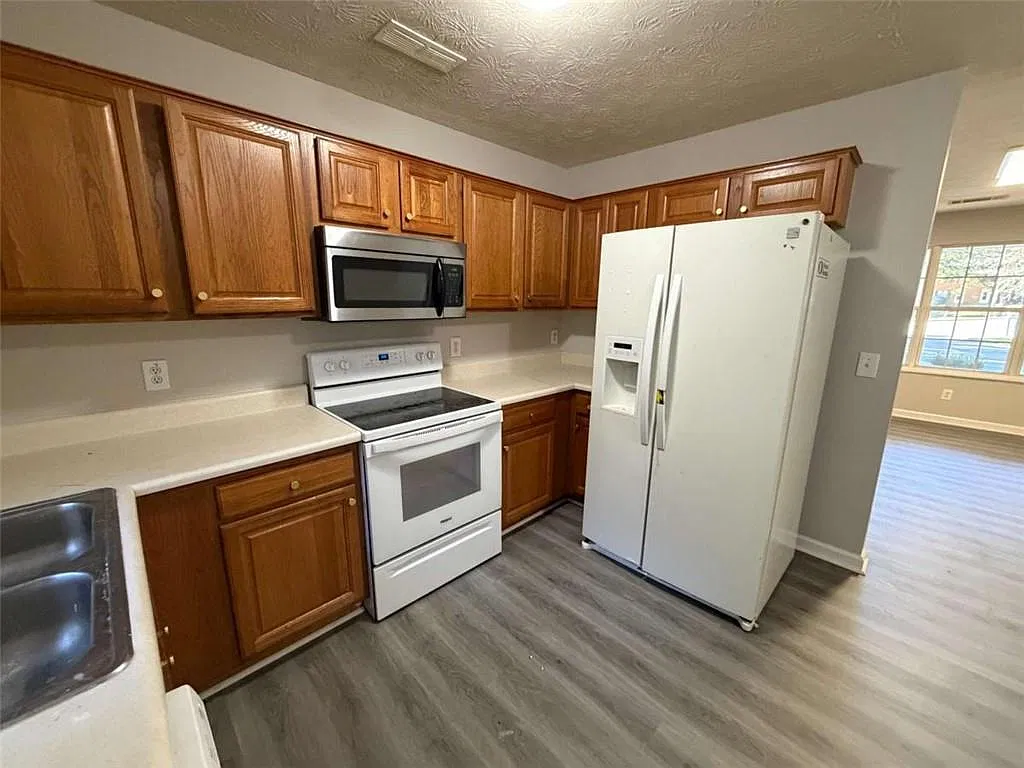 2 bed, 2.0 bath, 1000 sqft, $1,850 — Photo 4