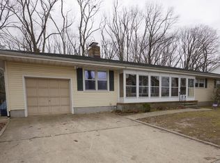 62 Chandler Ave, Keyport, NJ 07735