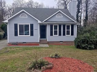 2904 Bannf Ct, Raleigh, NC 27604