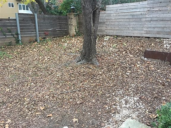 4th image of 1003 W Martin Luther King Jr Blvd Unit G