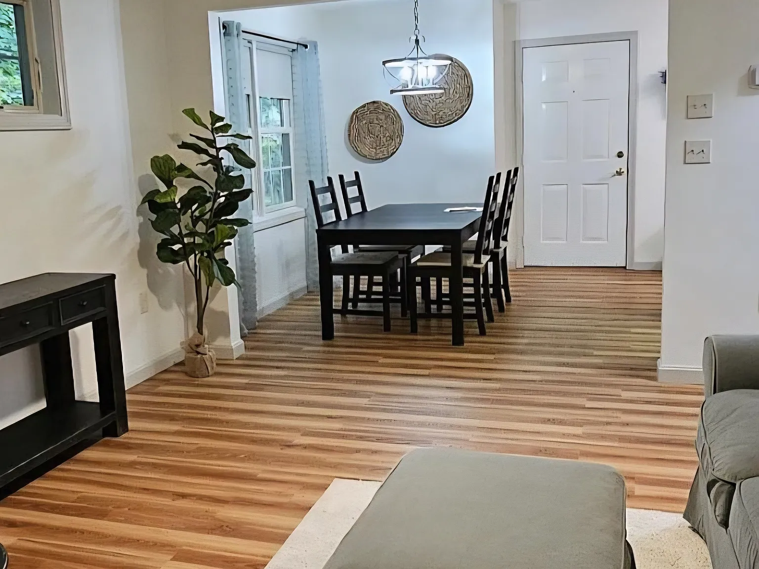 2 bed, 1100 sqft, $2,100 — Photo 4