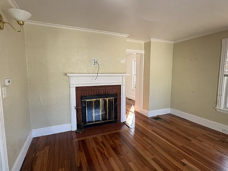 670 Main St — Photo 12