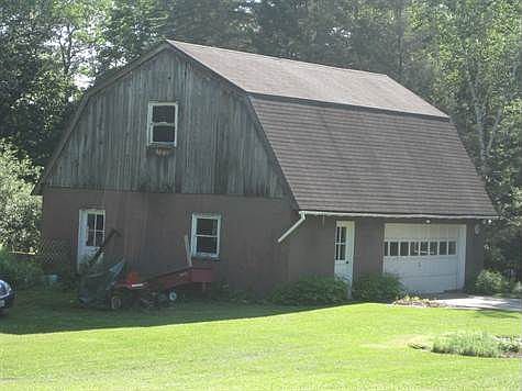 C102 barn garage