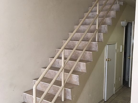 5th image of 811D Saint Anns Ave #21D
