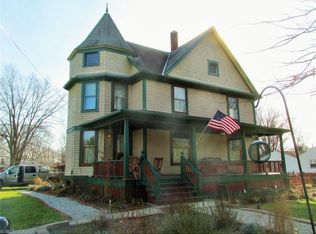 35364 Roberts Rd, Eastlake, OH 44095