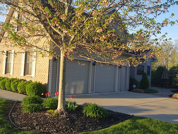 Side View with garage