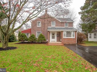 6 Latimer Dr, Wilmington, DE 19805