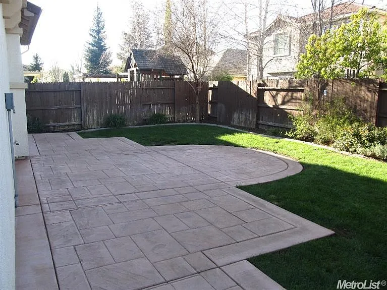 1232 Berry Creek Rd — Photo 1