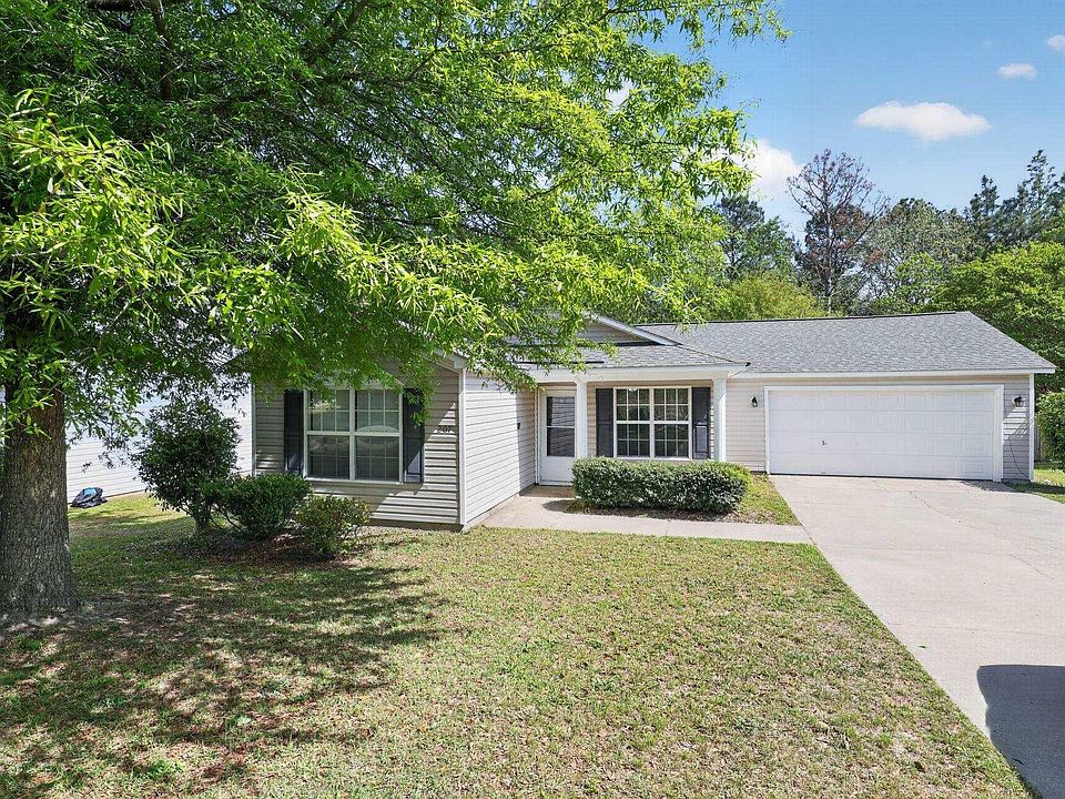 1st image of 207 Cogburn Rd