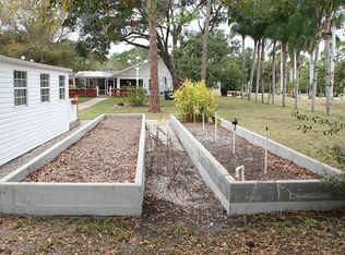 925 Stoner Rd, Englewood, FL 34223