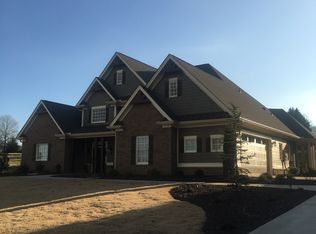 4619 Running Wolf Way, Gainesville, GA 30506