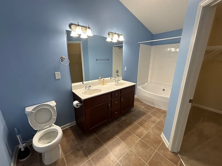 9400 Clubview Dr #201 — Photo 14