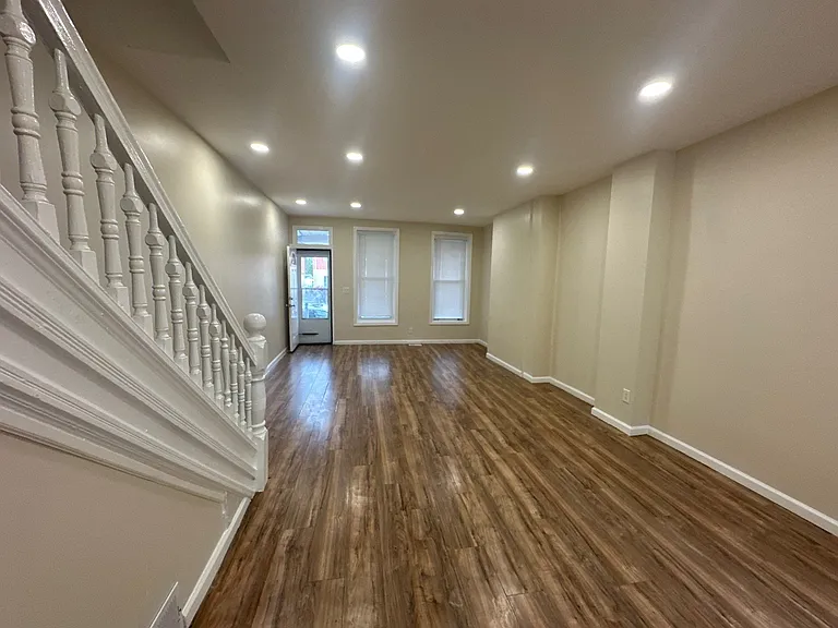 40 W End Ave — Photo 4