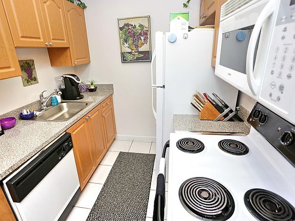 5th image of 2984 NW 55th Ave APT 1C