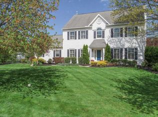 117 Brinkley Dr, Sellersville, PA 18960