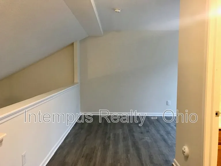 2844 Hillstone St — Photo 32
