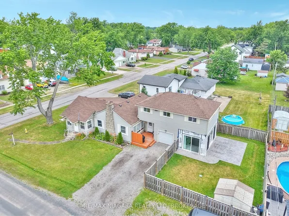 1444 Lakehurst Ave, Fort Erie, ON L2A 3A3