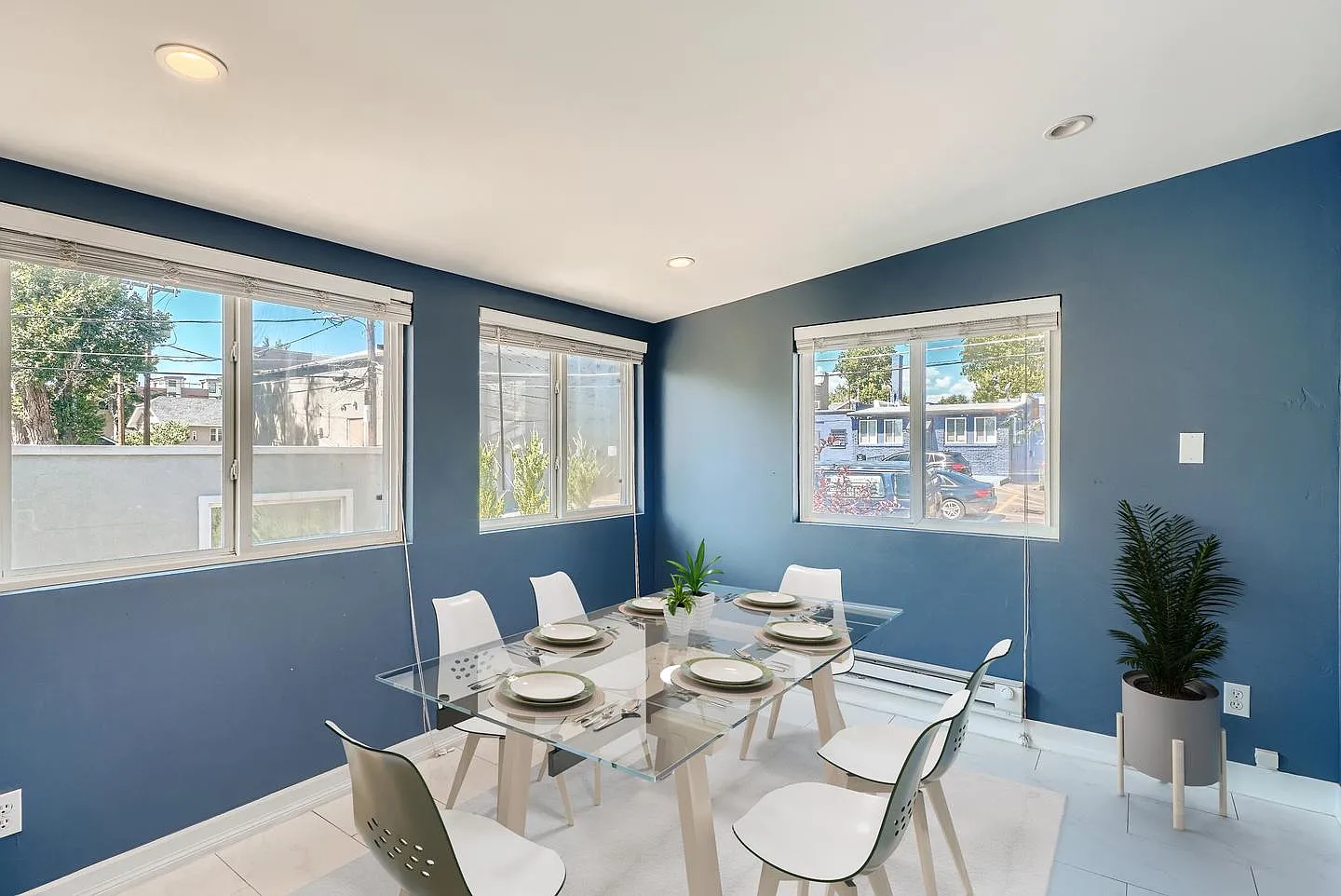 Updated Sunnyside gem with grassy fenced yard & patio — Photo 2